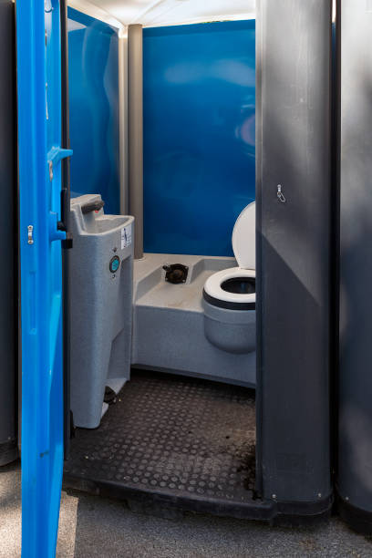 Best Portable restroom trailer rental  in Waldron, AR